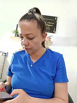 Webkamerová show _Dentist-Madisson_04