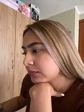 Miabonnett_ Live XXX-chat
