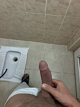 Sert_erkek21_ysm Adlı Modelin Web Kamerası Şovu