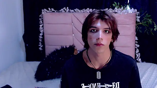 Show modela oli_dusk na web-kameri