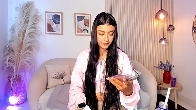 Bella_rocheeのライブXXXチャット