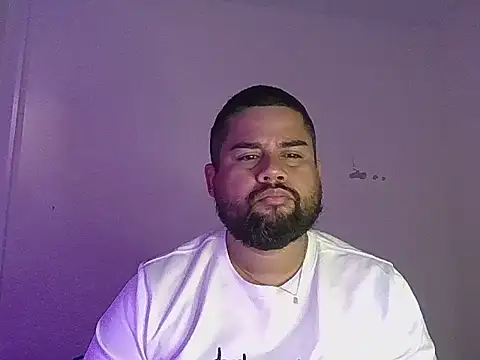 GABRIELGARCIA1313 网络视讯表演