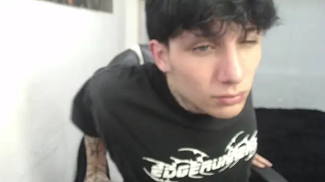 Chat +18 de Cry_thereal ao vivo