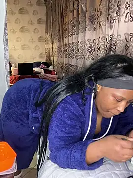 Bellabootie Adlı Modelin Canlı XXX Sohbeti
