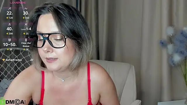 Nikki_Mi1k Adlı Modelin Canlı XXX Sohbeti
