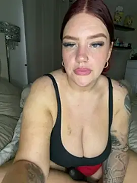 CurvyGirlMyla Adlı Modelin Canlı XXX Sohbeti