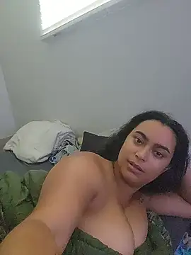 cinnaminnie Live XXX-Chat