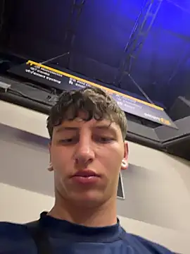 Chat +18 de ARON_LUXX ao vivo