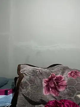 petite_bee's Live XXX Chat