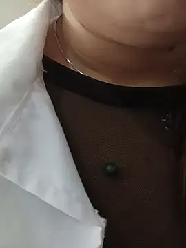 SARA_21-'s Live XXX Chat