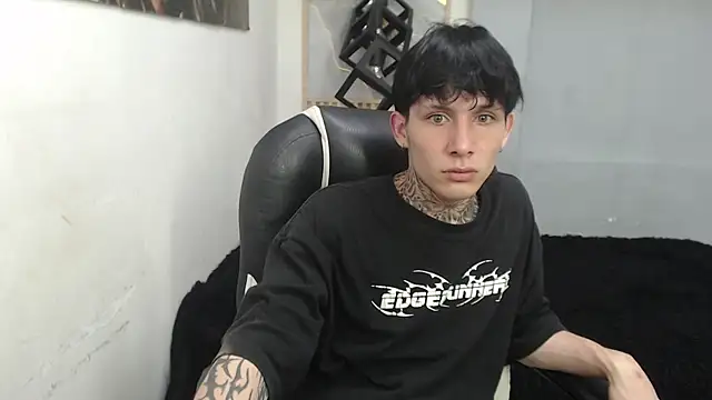Chat XXX Live Cry_thereal