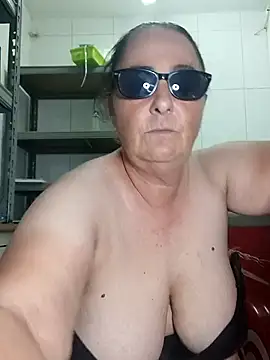 eroticjessitop's Live XXX Chat