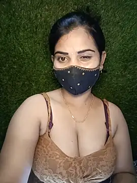 Chat XXX en directo de Nithyatamil
