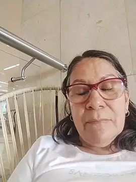 victoria_wayne: απευθείας συνομιλία ΧΧΧ