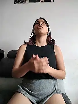 Akhanex01's Live XXX Chat
