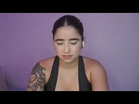 MartinaConnorr's Live XXX Chat