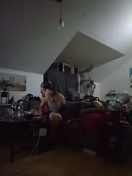eltoulou webcam show