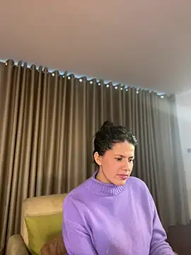 Zandrina 现场XXX聊天