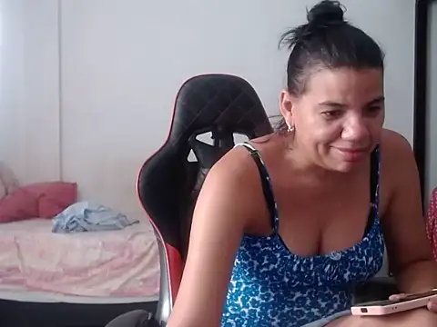 Adriana_0312 – Live XXX-chat
