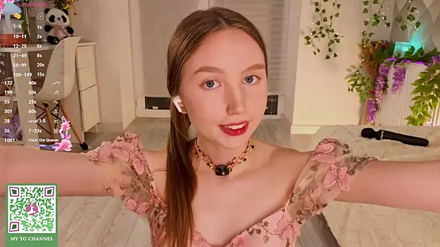 ElfredaTupy Chat XXX in diretta