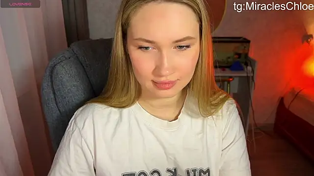 ChloeMillerMeow: онлайн-секс-чат