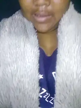 ChubbyMidgetxxx19 现场XXX聊天