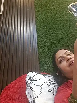 SHANVII élő XXX-chatje