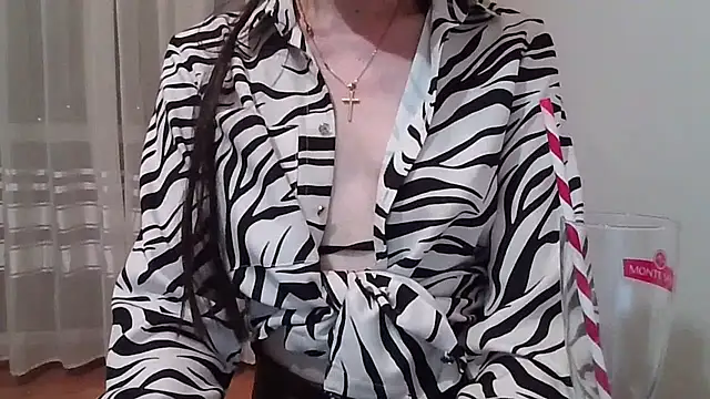 JuliaLovelyn Live XXX chat