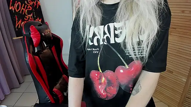 Онлайн чат XXX CamillaDreamer