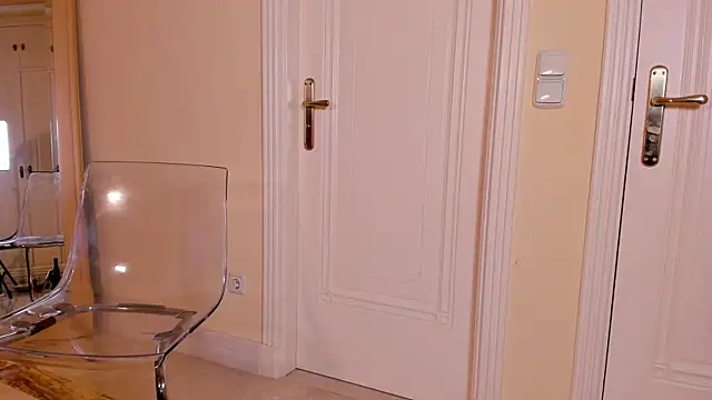 _milagoddesss élő XXX-chatje