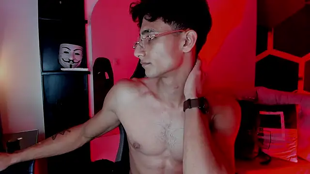 MaxiimoRomano_'s Live XXX Chat