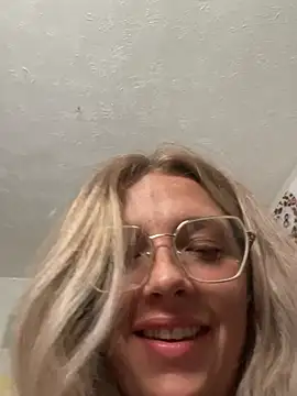 Webkamerová show imkhloe