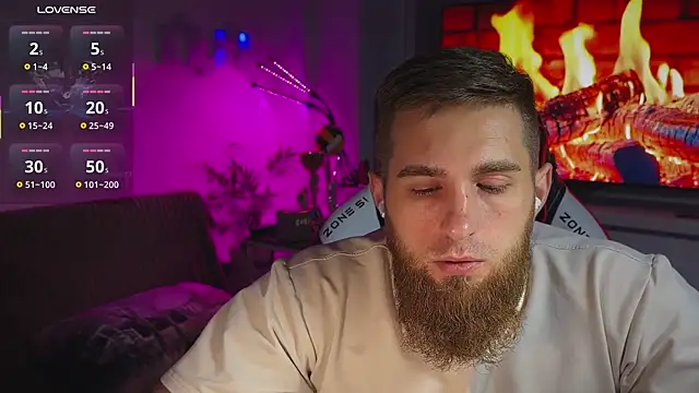 XXX chat uživo modela Sweeet__boy