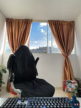 Malkon_Big Adlı Modelin Canlı XXX Sohbeti