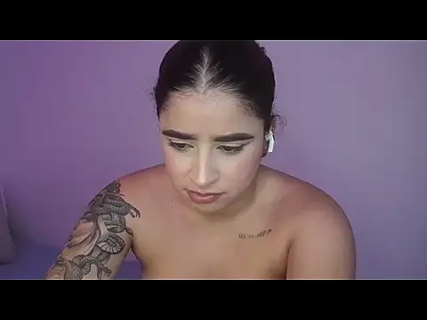 MartinaConnorr's Live XXX Chat