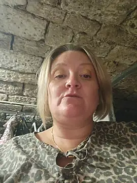 Chat XXX ao vivo de lady_charlyne