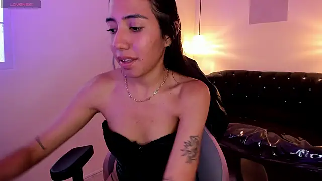 Nicole_jade Obrolan Langsung XXX
