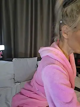 Milforja Chat XXX in diretta