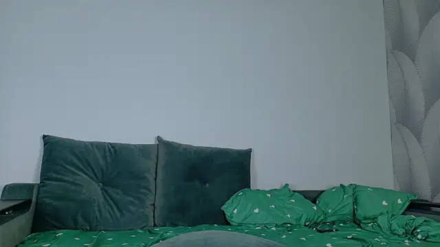 moon_Gloww Show in webcam