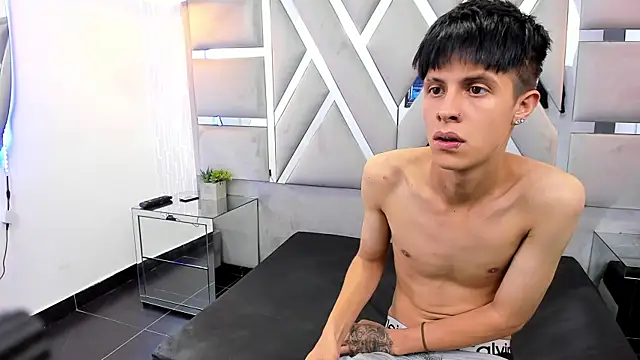 Živý XXX chat MikeHunteer