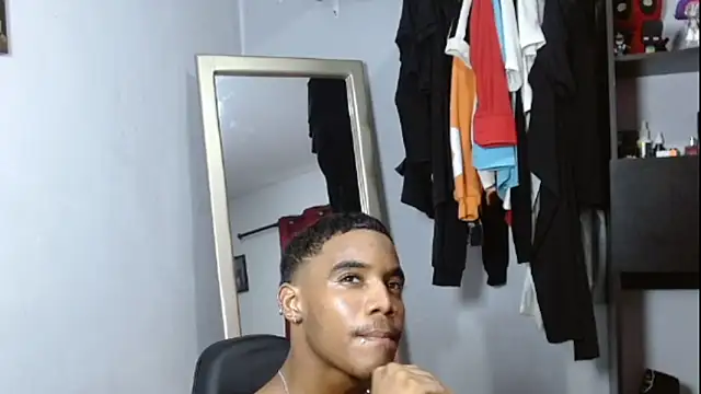 Živý XXX chat AxelSilva7777