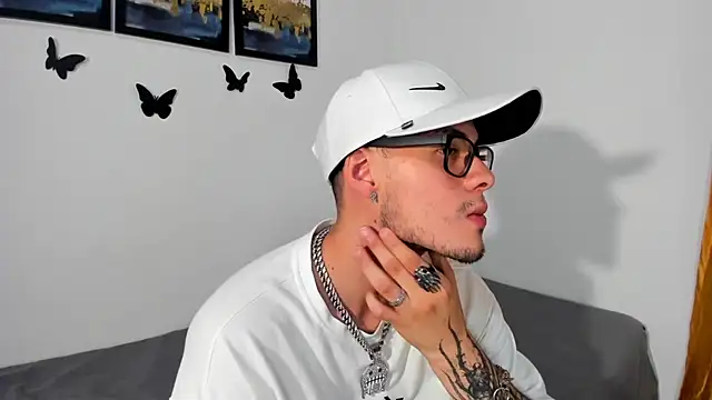 Czat XXX na żywo – Vlad__night