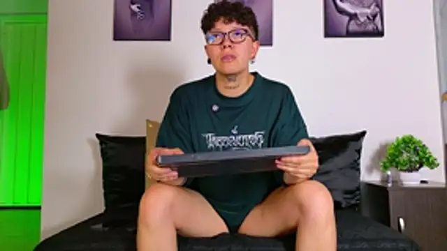 alex_noa's Live XXX Chat
