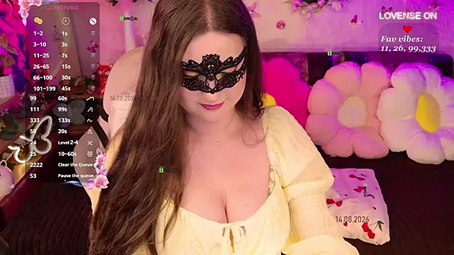 دردشة KissSweetPeach الجنسية المباشرة