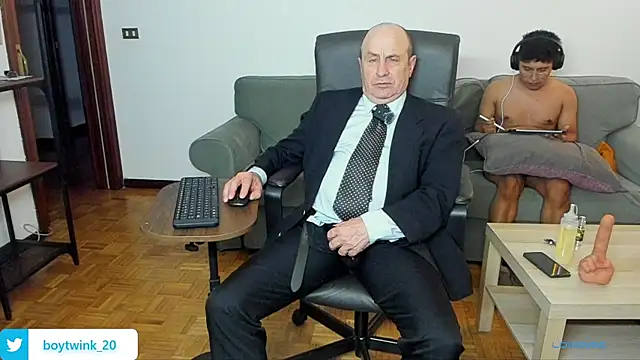 Chatroom XXX en direct de masterboy50
