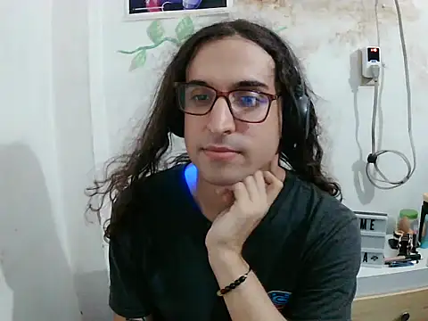 Chat +18 de LaCuerva19 ao vivo