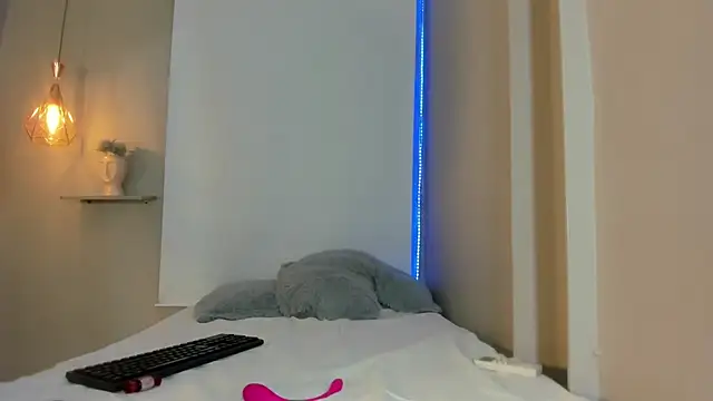 Chatroom XXX en direct de Roxy_Stonee