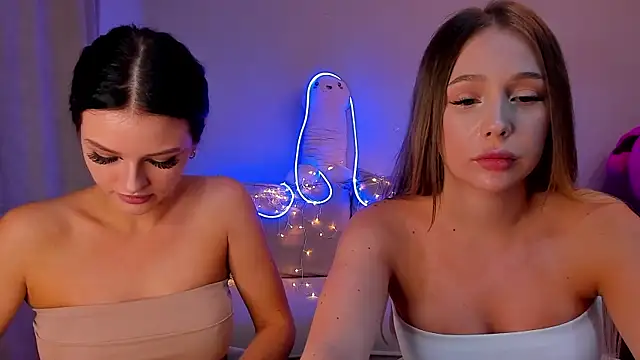 anna_lillian élő XXX-chatje