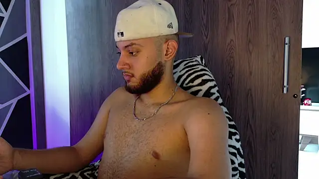 Ryan_Miller111 Live XXX-chat