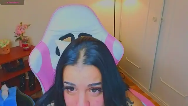 Nicole_Foxx_ 现场XXX聊天